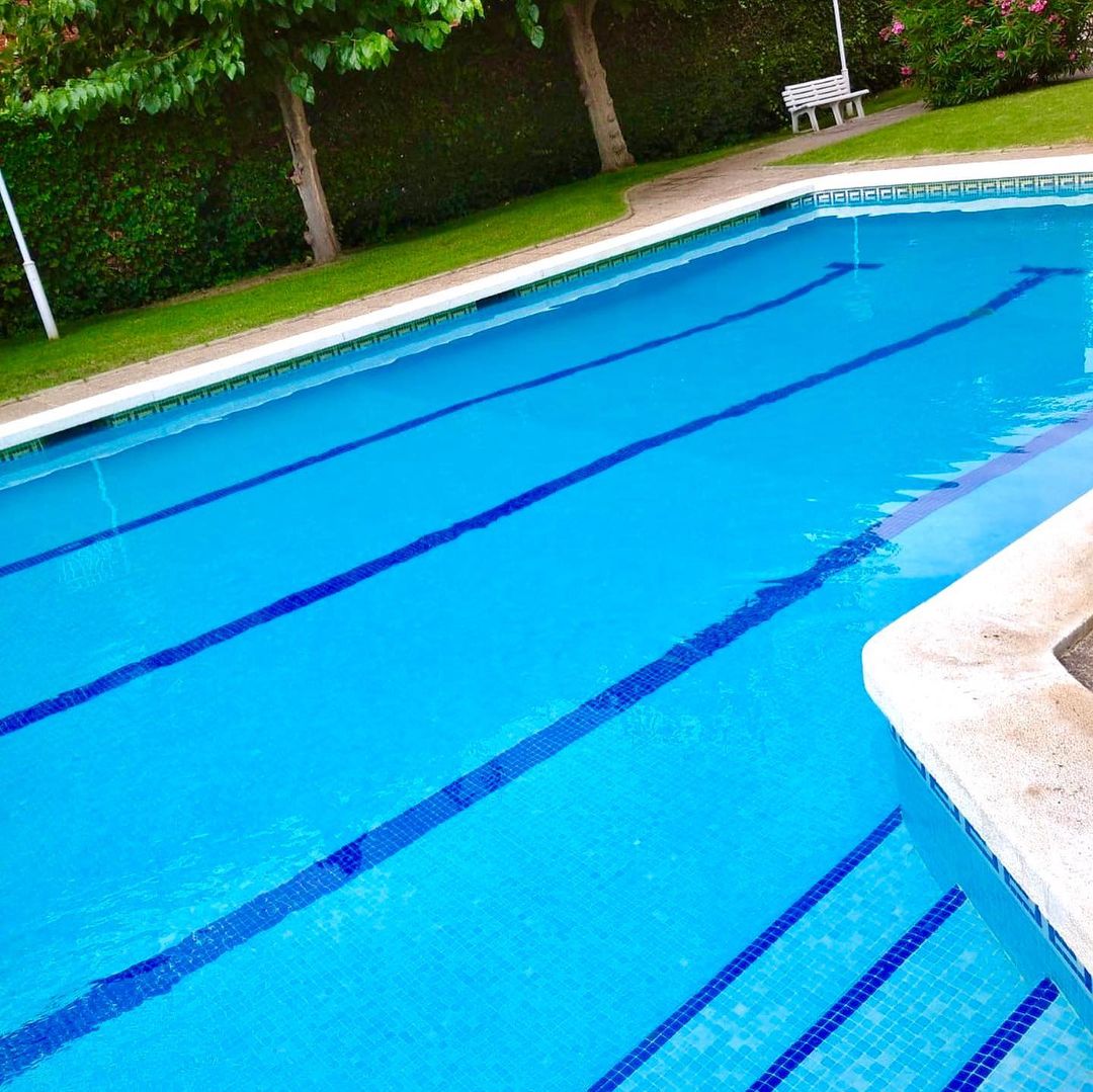 mantenimiento de piscinas (7) piscina en la riera del Gaià